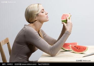 外国网红美女吃瓜视频